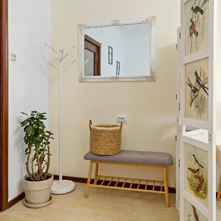 Upscale Studio, Walking Distance From The Old Town