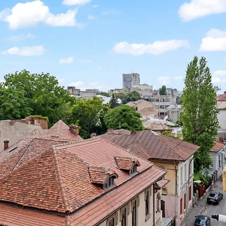 Upscale Studio, Walking Distance From The Old Town