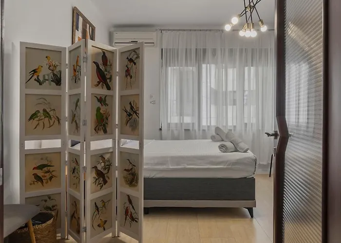 Upscale Studio, Walking Distance From The Old Town *