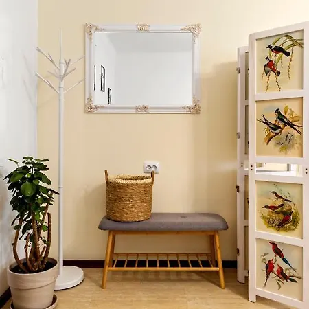 Upscale Studio, Walking Distance From The Old Town Apartamento