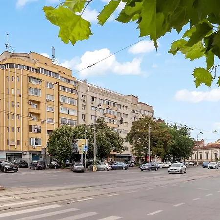 Upscale Studio, Walking Distance From The Old Town Апартаменти *