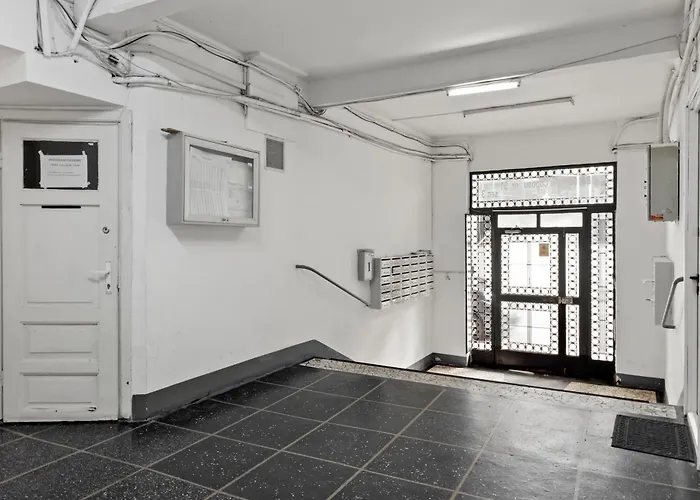 Upscale Studio, Walking Distance From The Old Town Апартаменти Бухарест